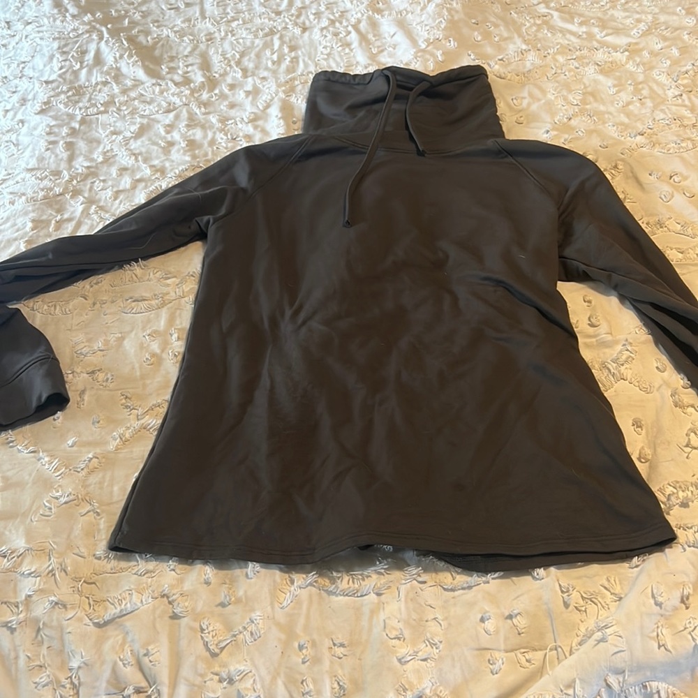 32 degrees Long sleeve sweater
